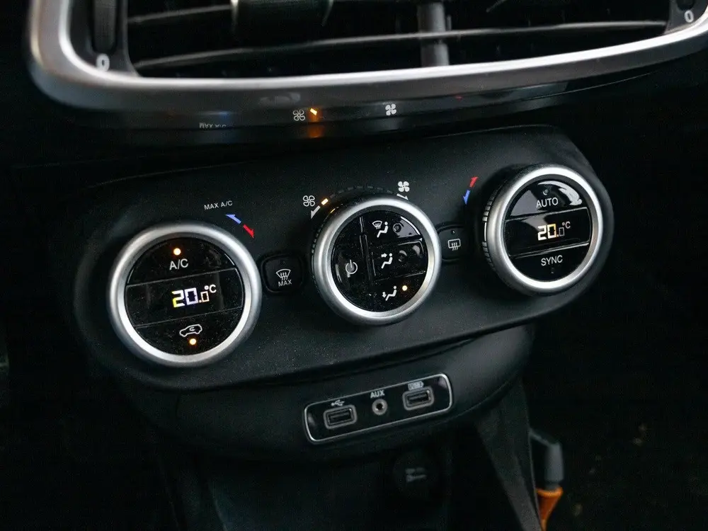 Fiat 500X Cross 1.0 GSE City Cross Opening Edition | Navigat uit 2019, foto 17