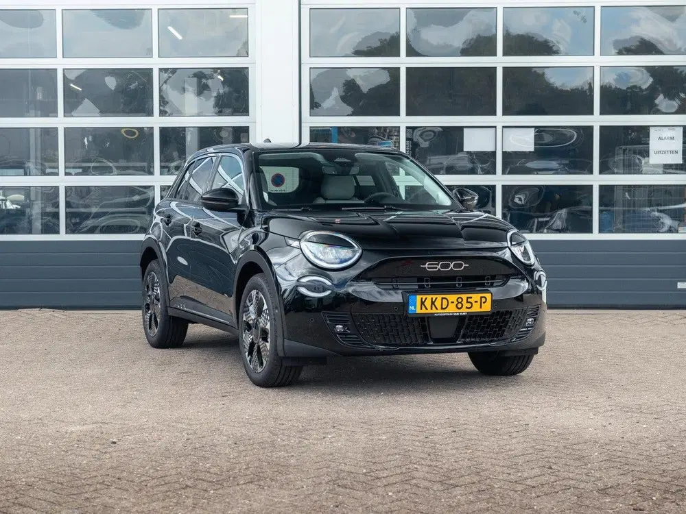 Fiat 600e La Prima 54 kWh uit 2026, foto 3