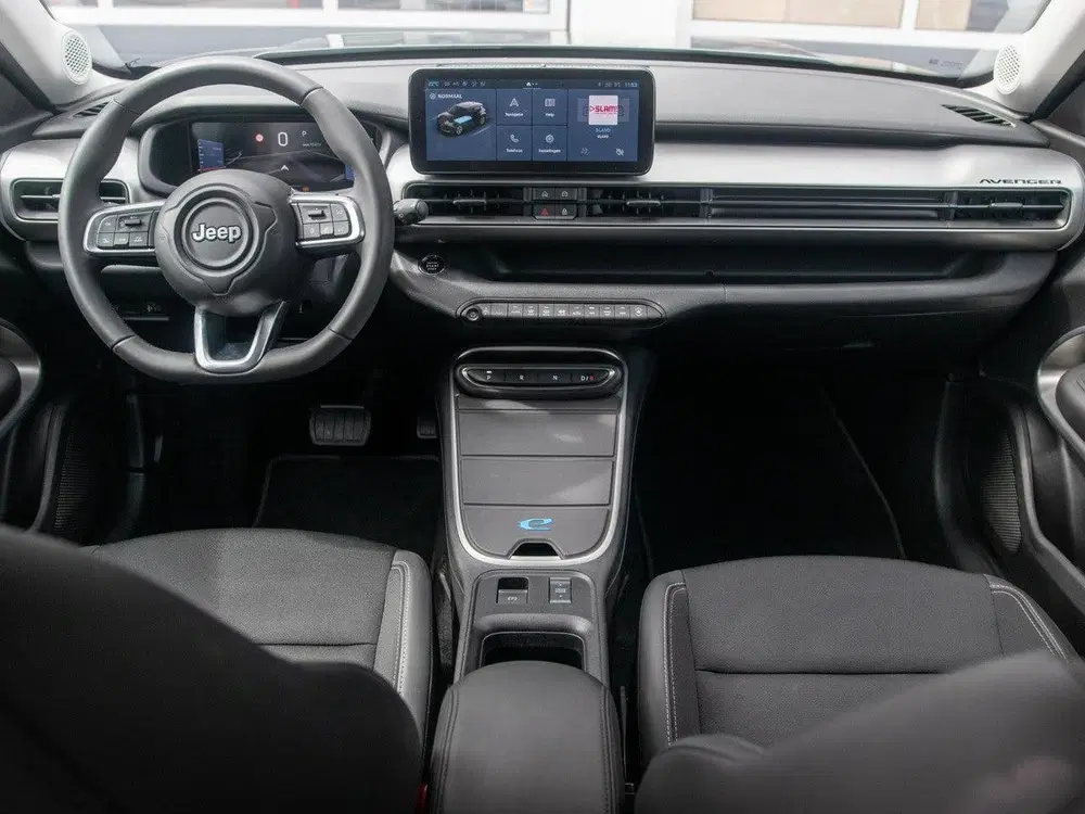 Jeep Avenger Summit 54 kWh uit 2024, foto 9