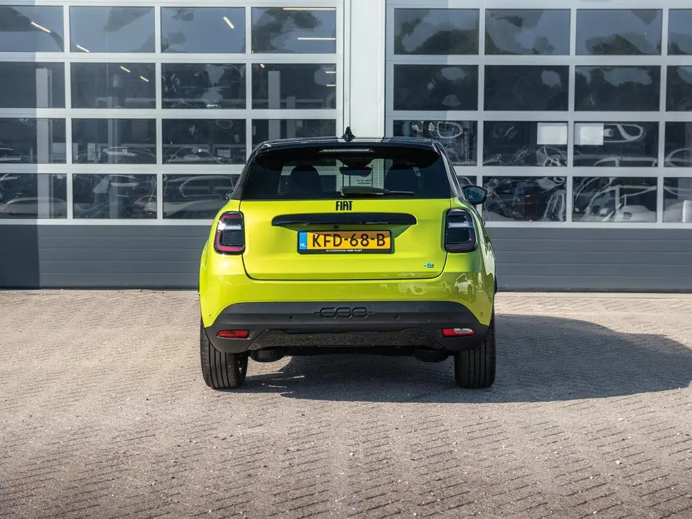 Fiat 600e Sport 54 kWh uit 2026, foto 6