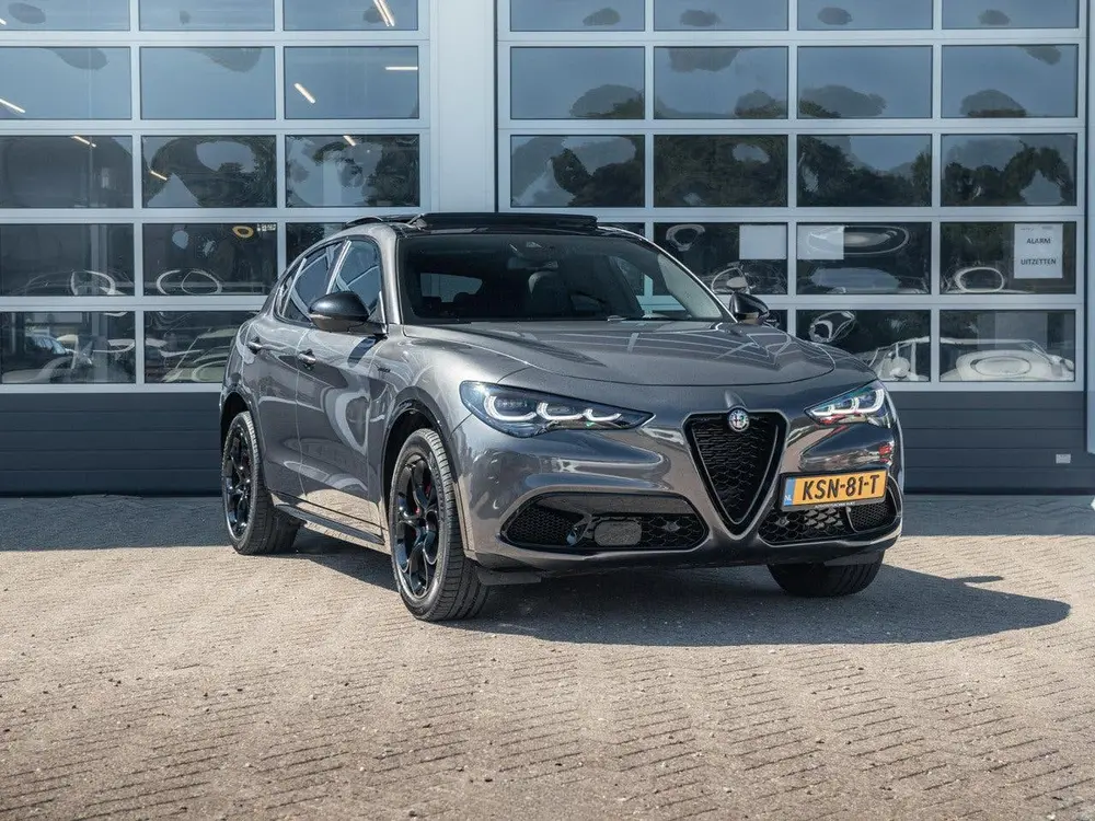 Alfa Romeo Stelvio 2.0 Turbo 280pk AWD Veloce uit 2024, foto 4