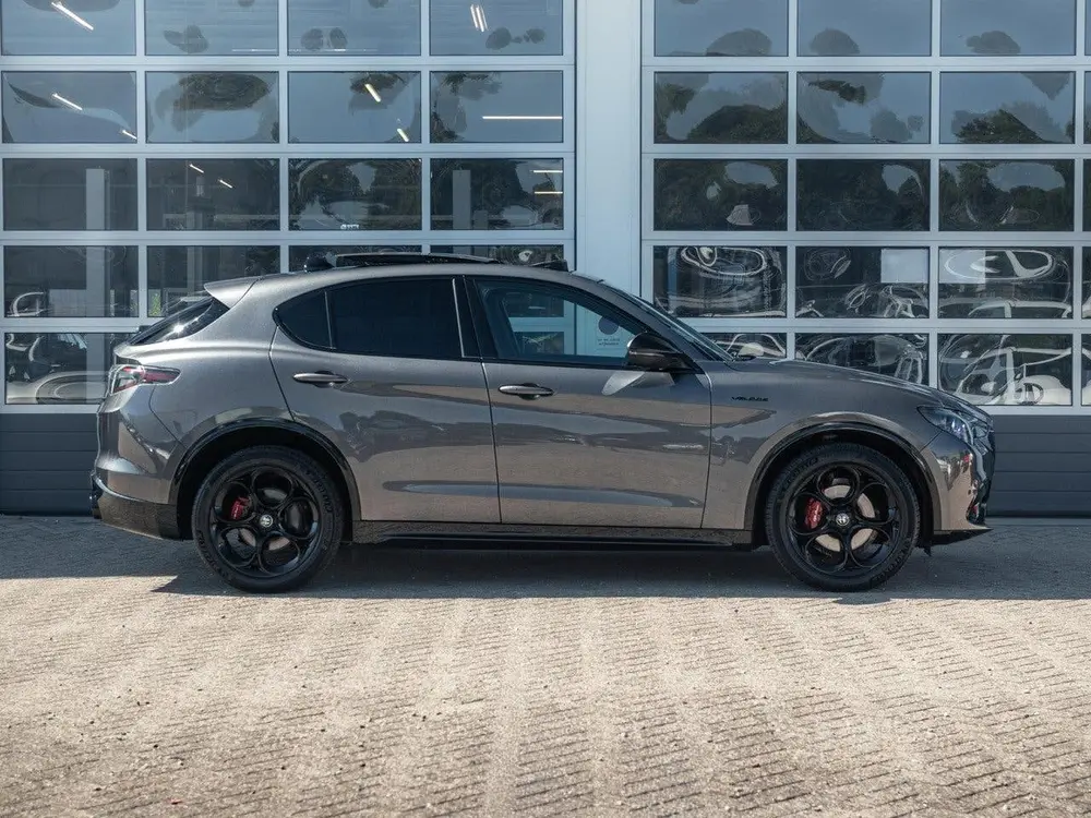 Alfa Romeo Stelvio 2.0 Turbo 280pk AWD Veloce uit 2024, foto 8