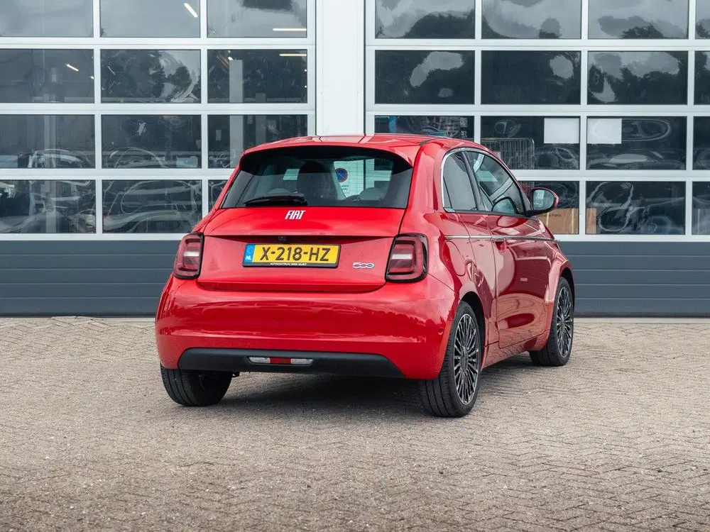 Fiat 500e 3+1 La Prima 42 kWh uit 2024, foto 6