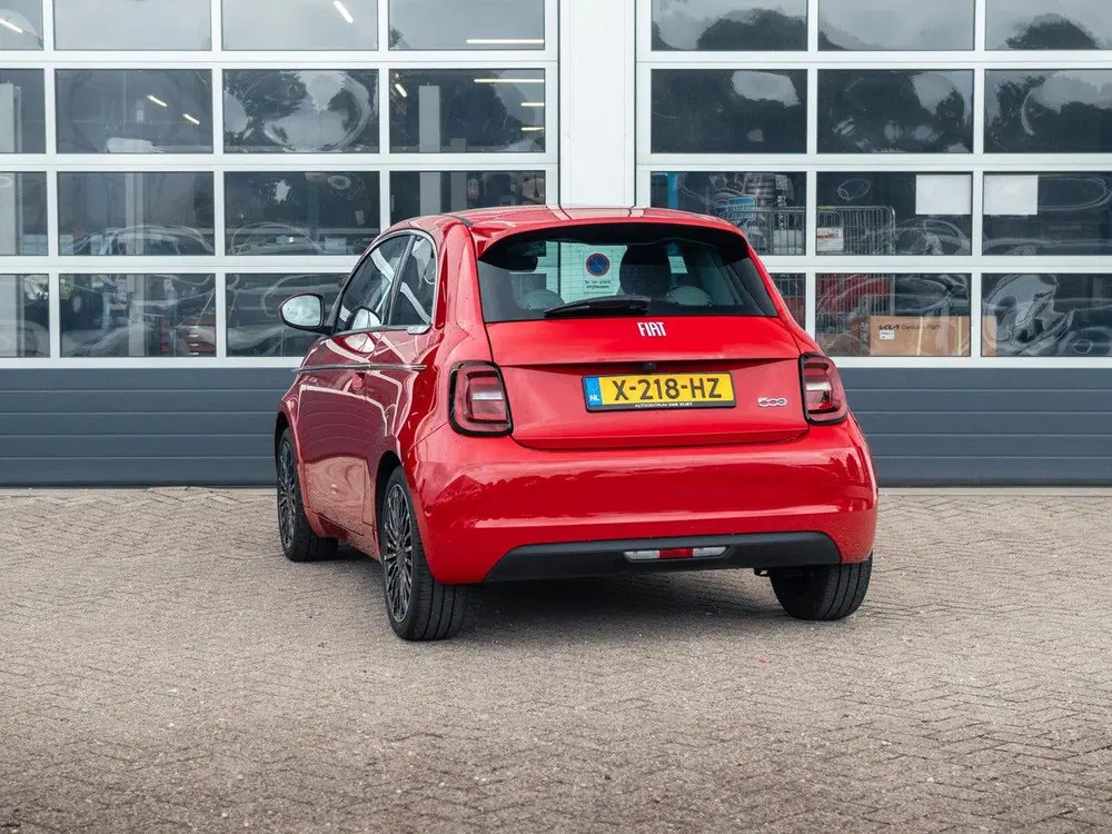 Fiat 500e 3+1 La Prima 42 kWh uit 2024, foto 8