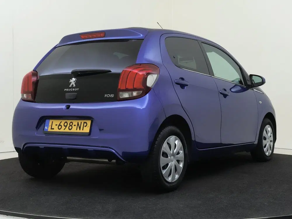 Peugeot 108 1.0 e-VTi Active uit 2021, foto 11