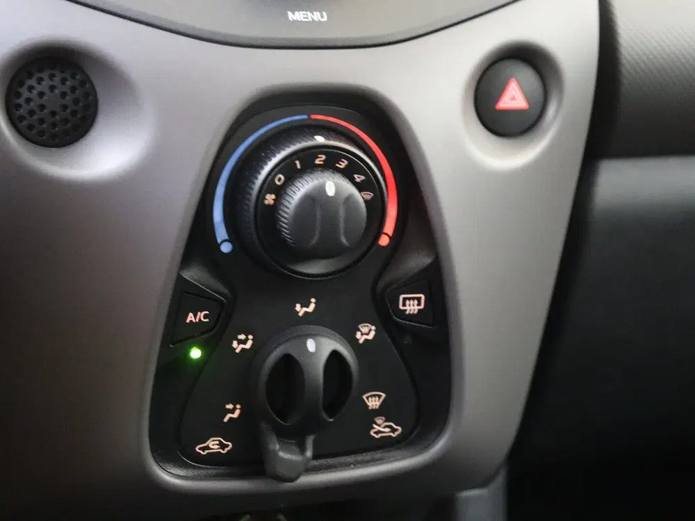 Peugeot 108 1.0 e-VTi Active uit 2021, foto 18