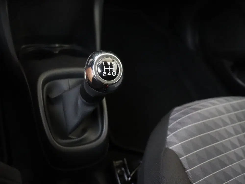 Peugeot 108 1.0 e-VTi Active uit 2021, foto 19