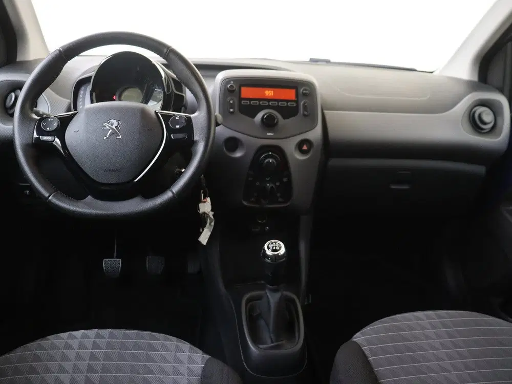 Peugeot 108 1.0 e-VTi Active uit 2021, foto 5