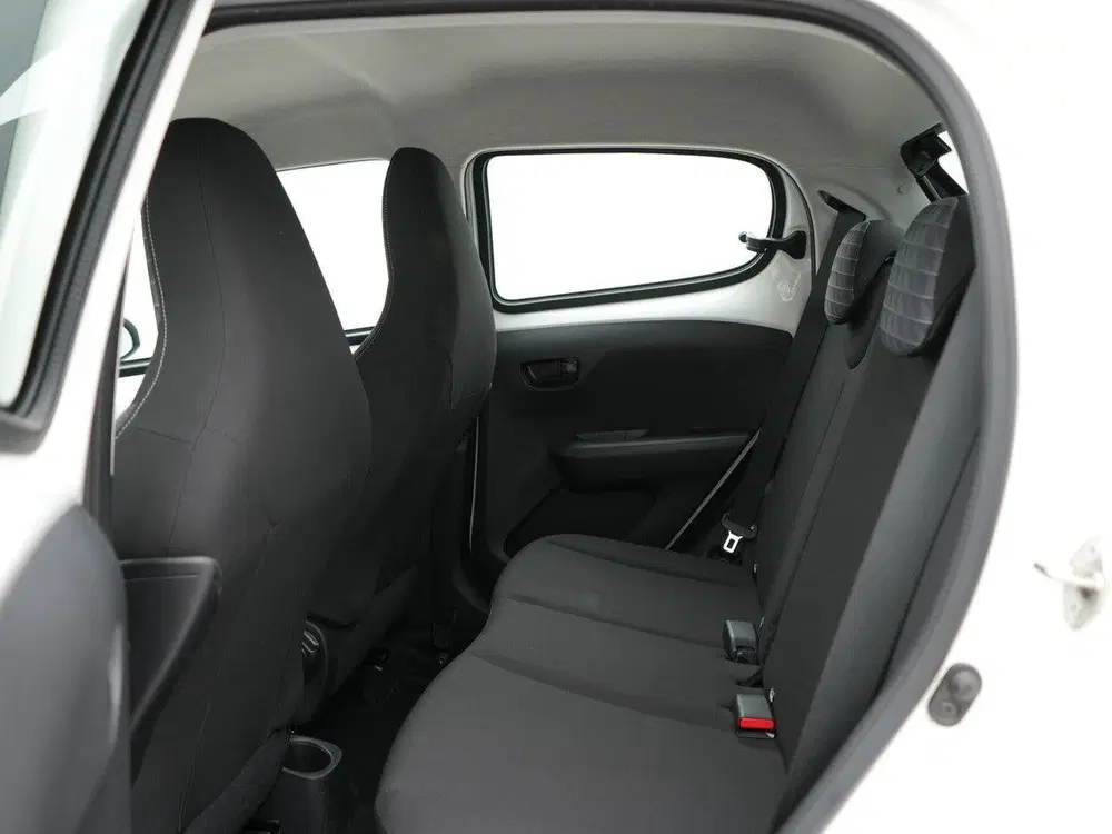Peugeot 108 1.0 e-VTi Active uit 2021, foto 6