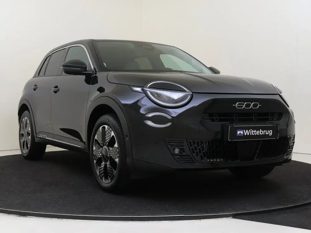 Fiat 600 1.2 Hybrid La Prima I AUTOMAAT I NAVIGATIE uit 2025, foto 3