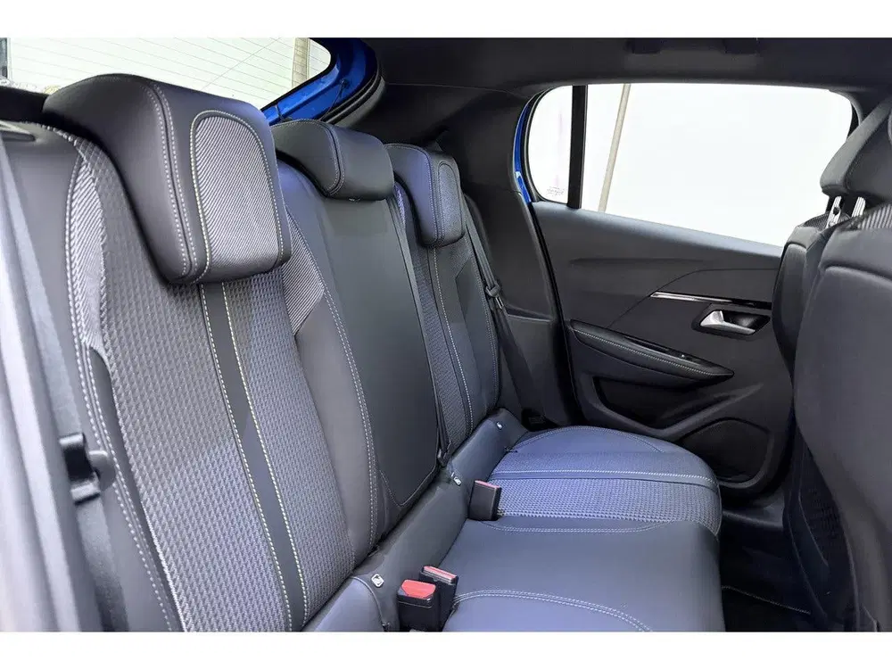 Peugeot 208 1.2 Turbo GT-Line 100 Pk uit 2021, foto 17
