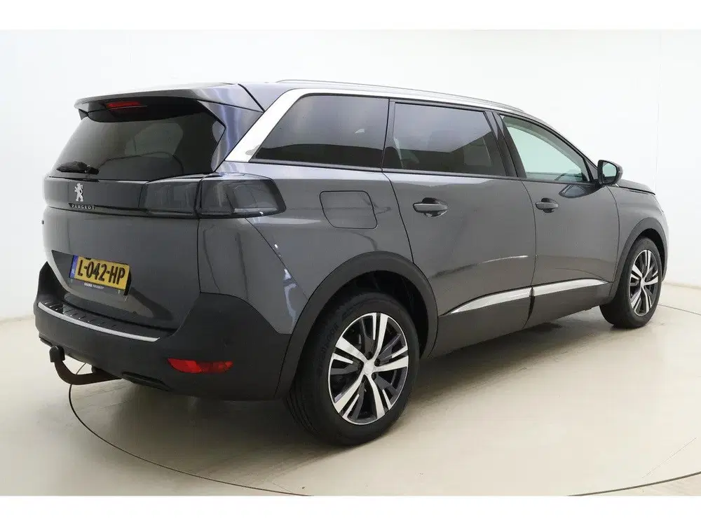 Peugeot 5008 1.2 Turbo 130pk Allure EAT8 uit 2021, foto 2