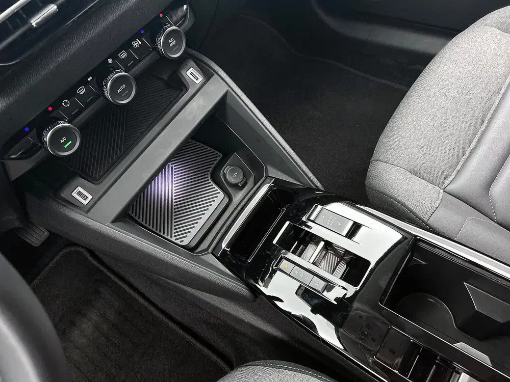 Citroën C4 130pk Automaat Shine uit 2023, foto 11