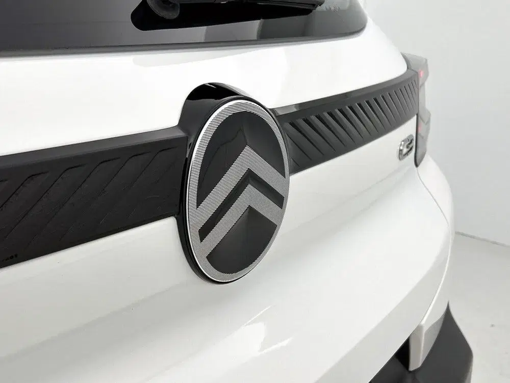 Citroën C3 Turbo 100pk Plus uit 2025, foto 8