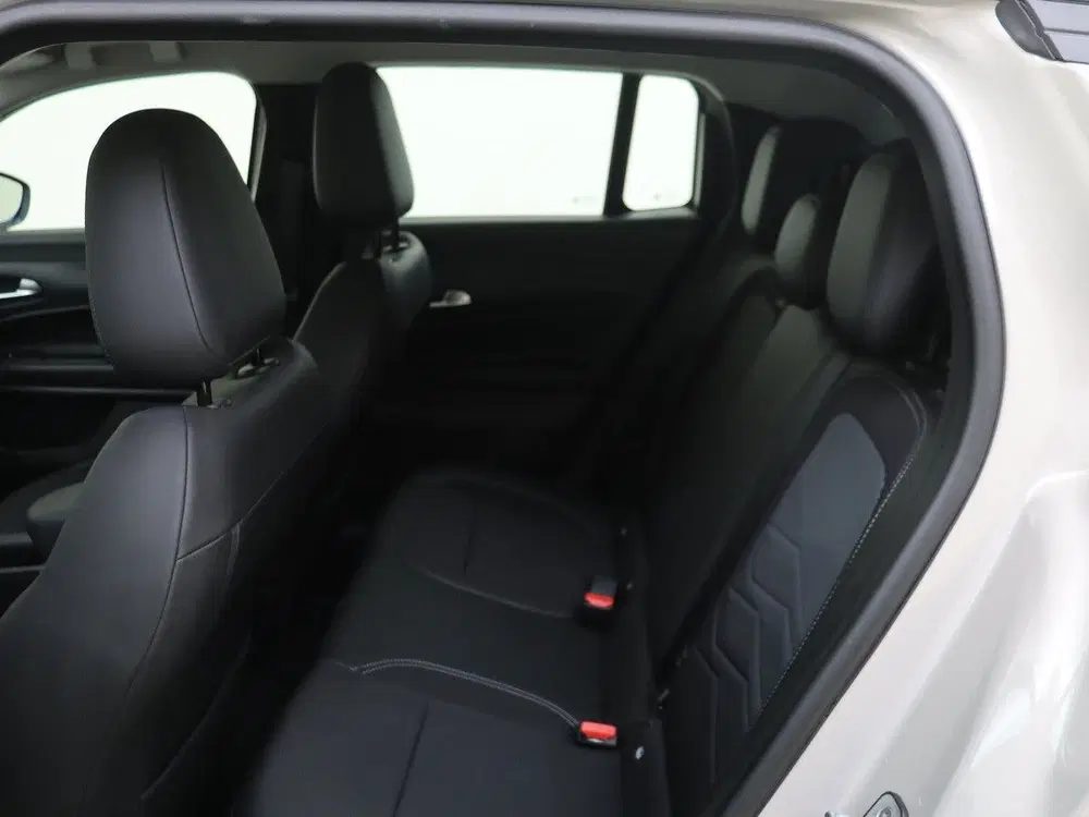 Jeep Avenger 1.2 e-Hybrid Altitude uit 2025, foto 12