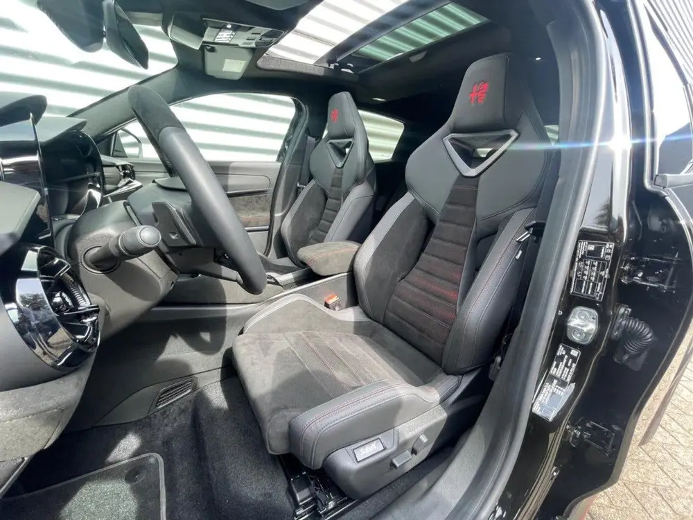 Alfa Romeo Junior 1.2 Turbo Hybrid 4WD Ibrida Q4 uit 2025, foto 13