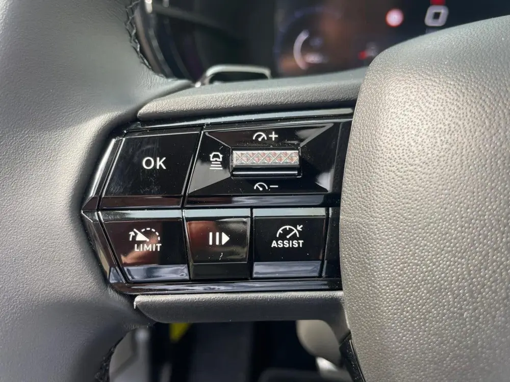 Alfa Romeo Junior 1.2 Turbo Hybrid 4WD Ibrida Q4 uit 2025, foto 18