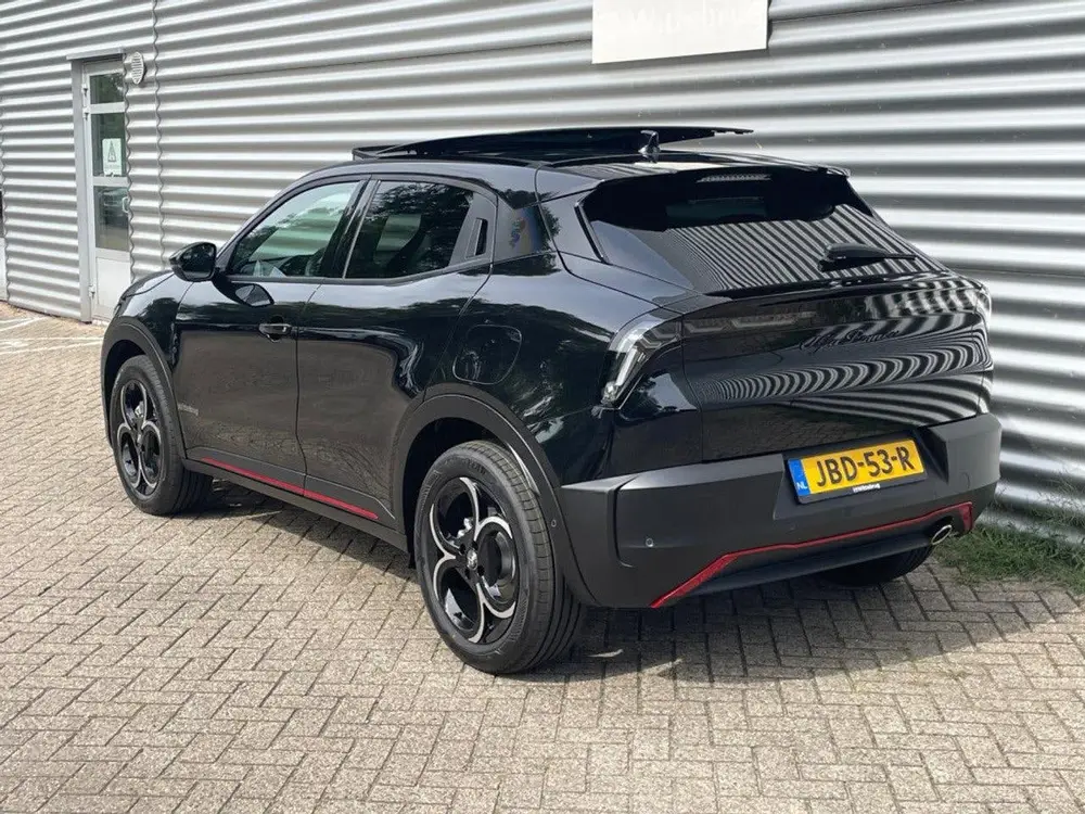 Alfa Romeo Junior 1.2 Turbo Hybrid 4WD Ibrida Q4 uit 2025, foto 5