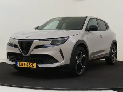 Alfa Romeo Junior 1.2 Turbo Hybrid Ibrida Speciale AUTOMAAT uit 2025