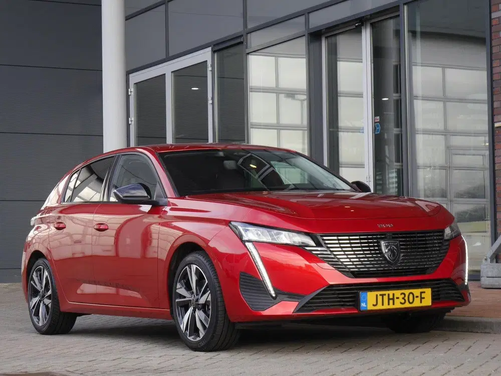 Peugeot 308 1.2 PureTech Allure uit 2023