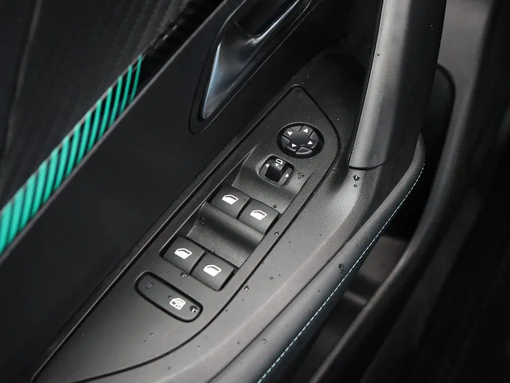 Peugeot 2008 130pk Allure uit 2022, foto 19
