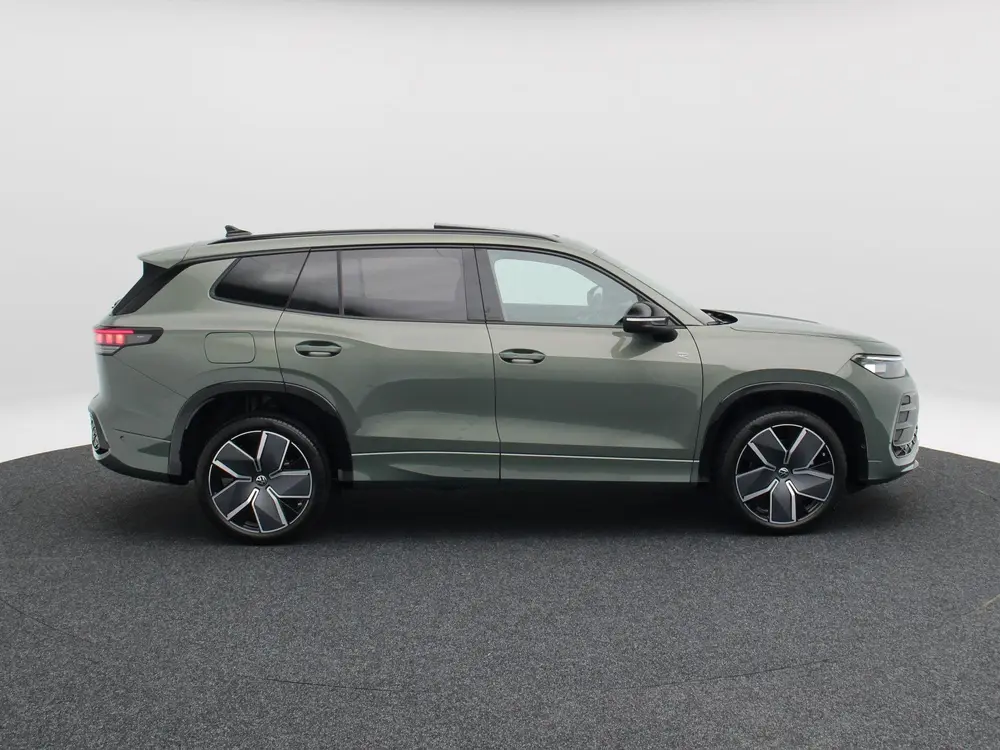 Volkswagen Tayron R-Line Edition 1.5 eHybrid 204 PK | Trekha uit 2026, foto 6