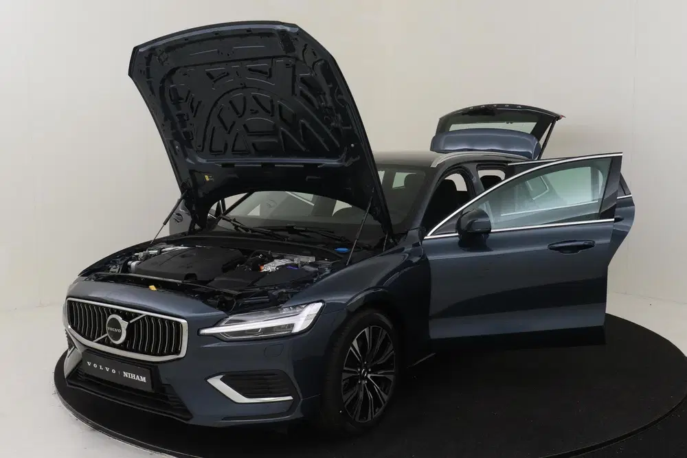 Volvo V60 T8 PLUG-IN HYBRID AWD PLUS PERFORMANCE ED. uit 2026, foto 17