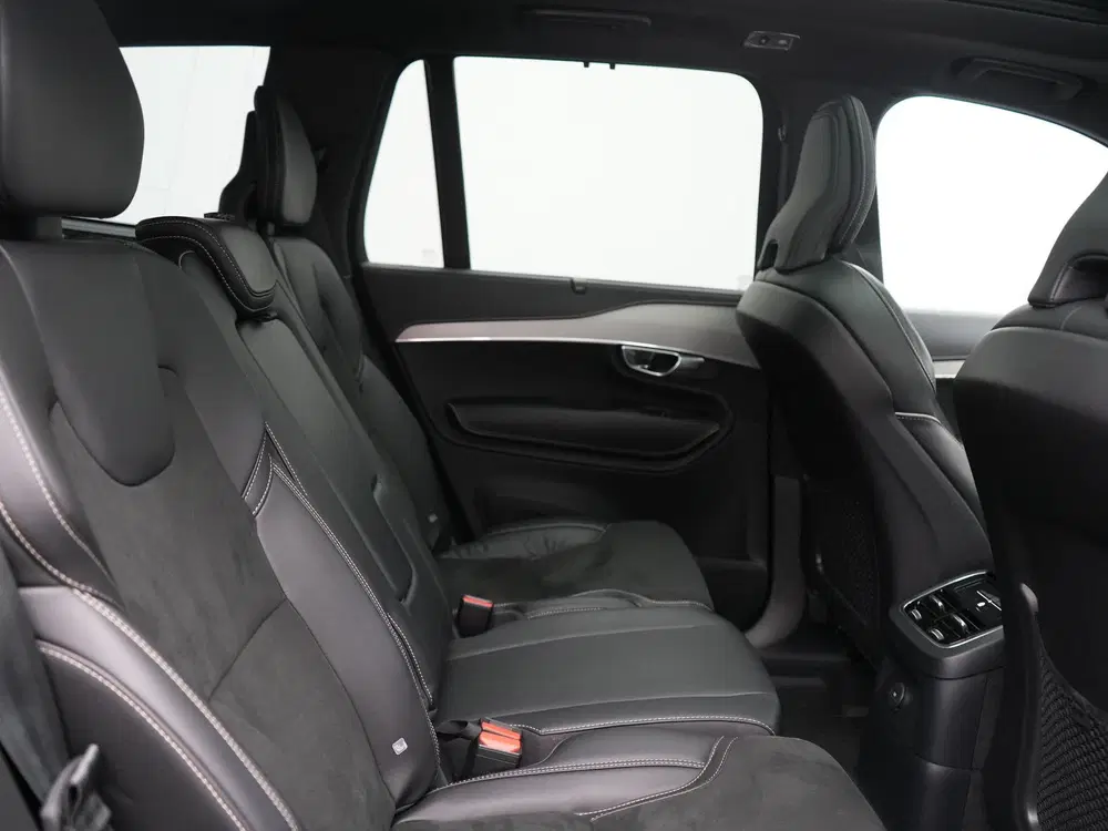 Volvo XC90 T8 Recharge AWD R-Design 7 Persoons Long R uit 2022, foto 16