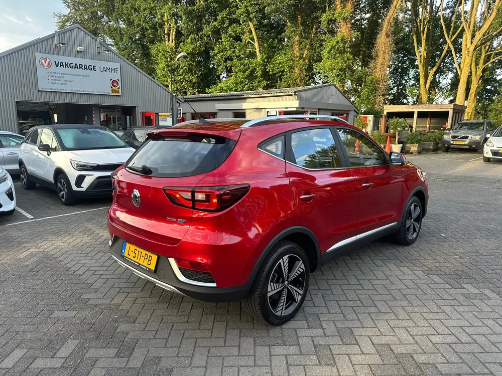 MG ZS EV Luxury 45 kWh , leer , navigatie , camera , pano uit 2021, foto 3