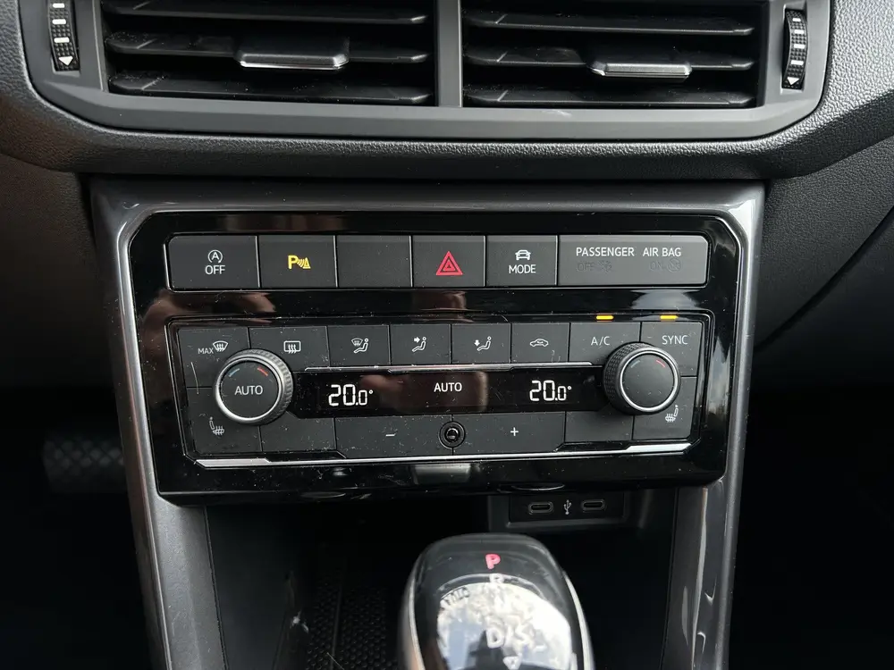 Volkswagen T-Cross 1.5 TSI 150 PK AUTOMAAT Business R LINE 1 uit 2020, foto 7