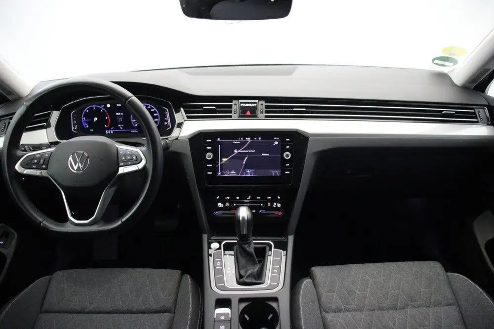 Volkswagen Passat Variant 2.0 TDI Business Automaat - Digita uit 2023, foto 2