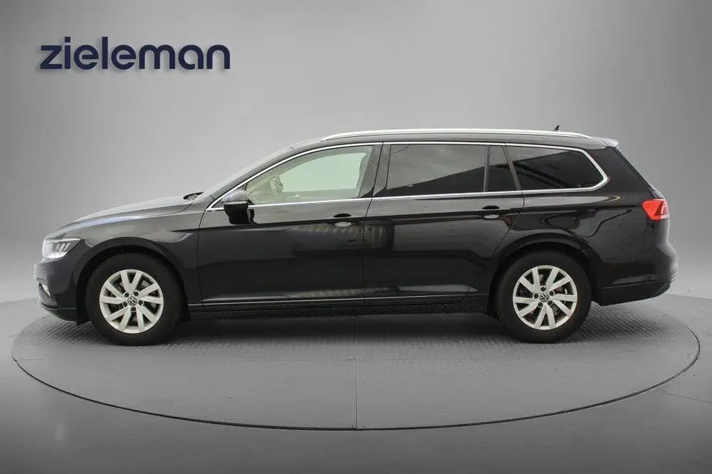 Volkswagen Passat Variant 2.0 TDI Business Automaat - Digita uit 2023, foto 18