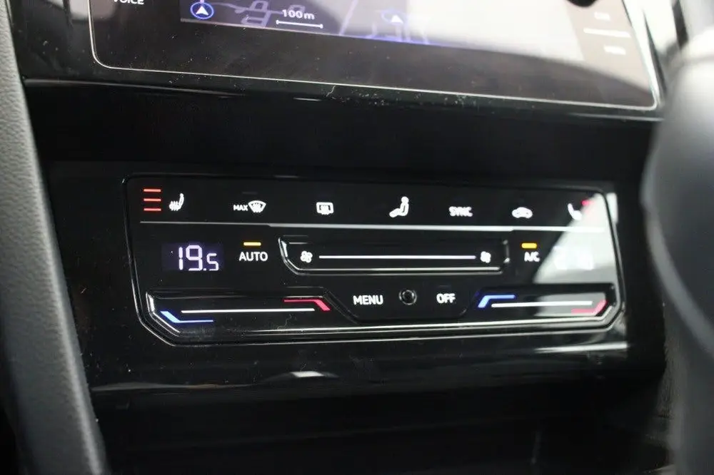 Volkswagen Passat Variant 2.0 TDI Business Automaat - Digita uit 2023, foto 7