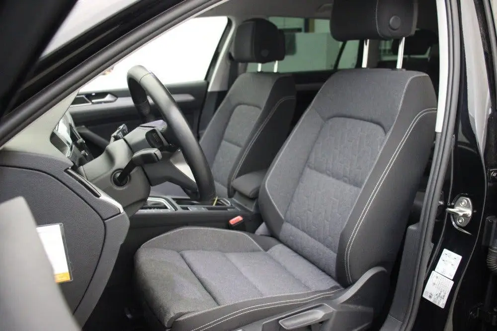Volkswagen Passat Variant 2.0 TDI Business Automaat - Digita uit 2023, foto 8