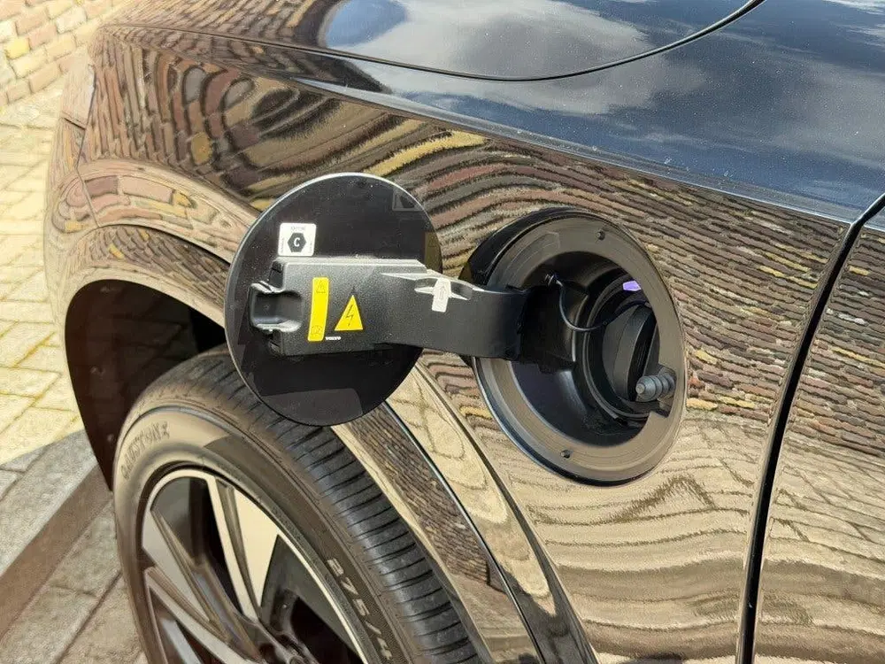 Volvo XC90 2.0 T8 AWD R-DESIGN Long Range Panodak Tre uit 2021, foto 14