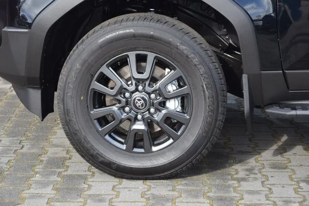 Toyota Land Cruiser 2.8 D-4D 5DRS TX-L A uit 2024, foto 3