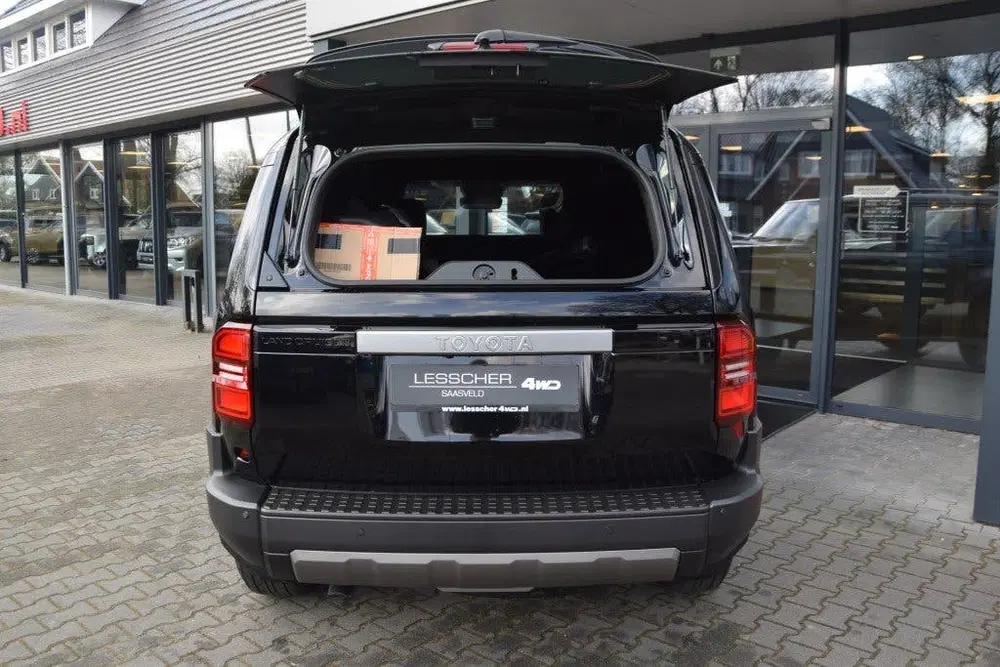 Toyota Land Cruiser 2.8 D-4D 5DRS TX-L A uit 2024, foto 5