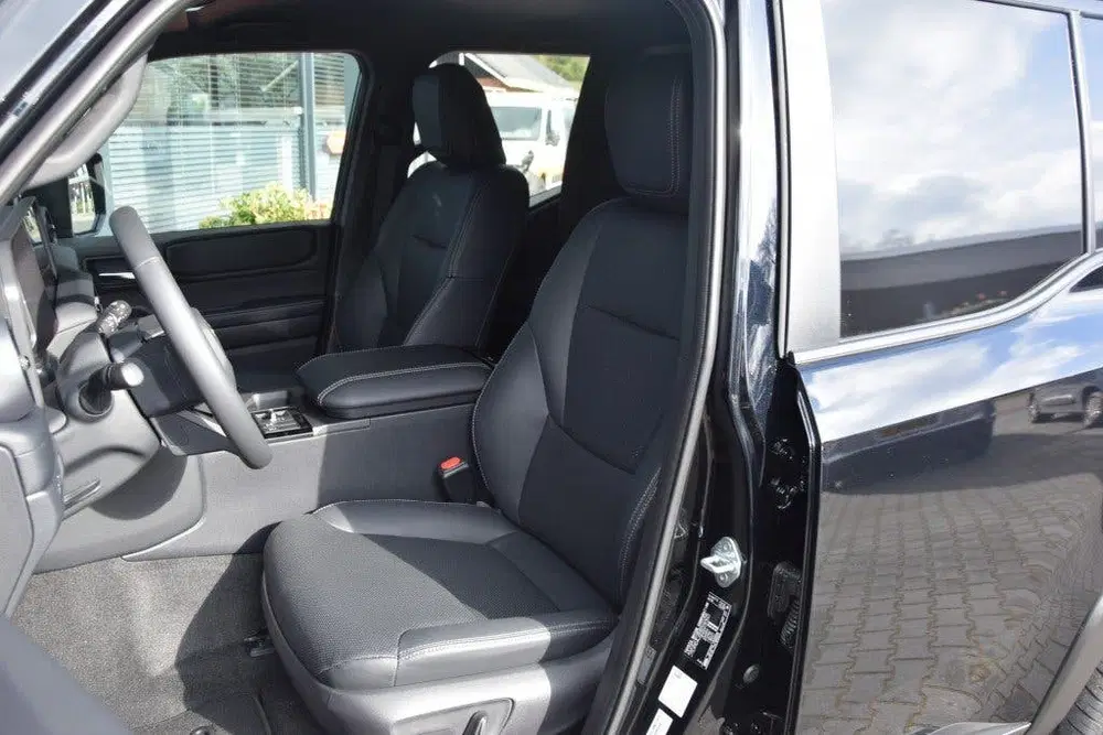 Toyota Land Cruiser 2.8 D-4D 5DRS TX-L A uit 2024, foto 7