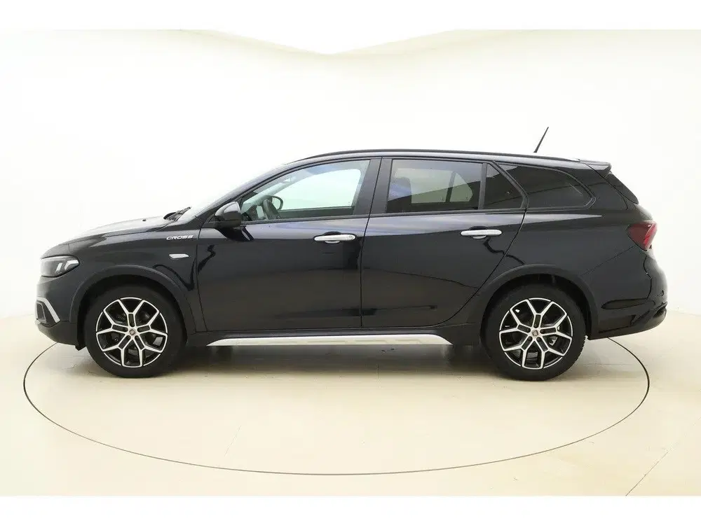 Fiat Tipo Stationwagon Cross 1.5 Hybrid Automaat uit 2022, foto 5