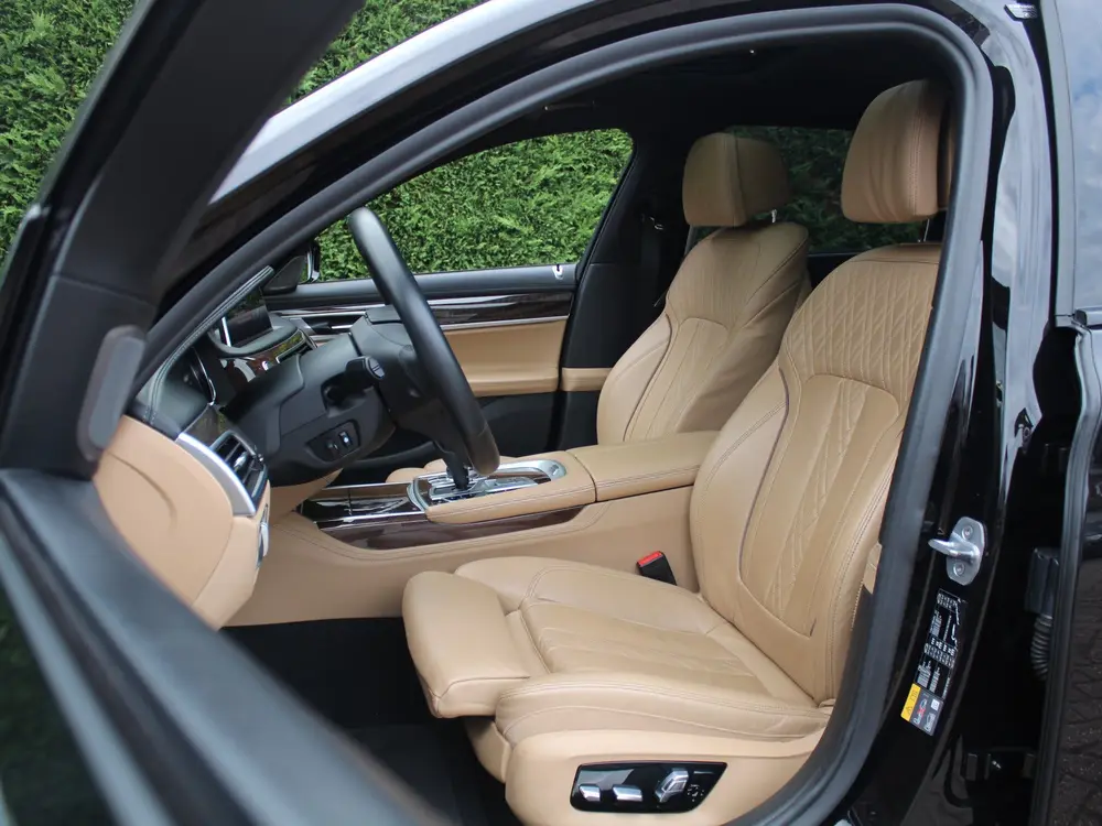 BMW 7-serie 7 Serie 740Le iPerformance High Executive uit 2019, foto 5
