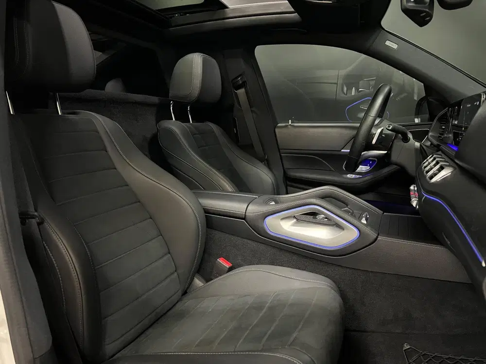 Mercedes-Benz GLE 350 d 4MATIC AMG Grijs Kenteken uit 2020, foto 15