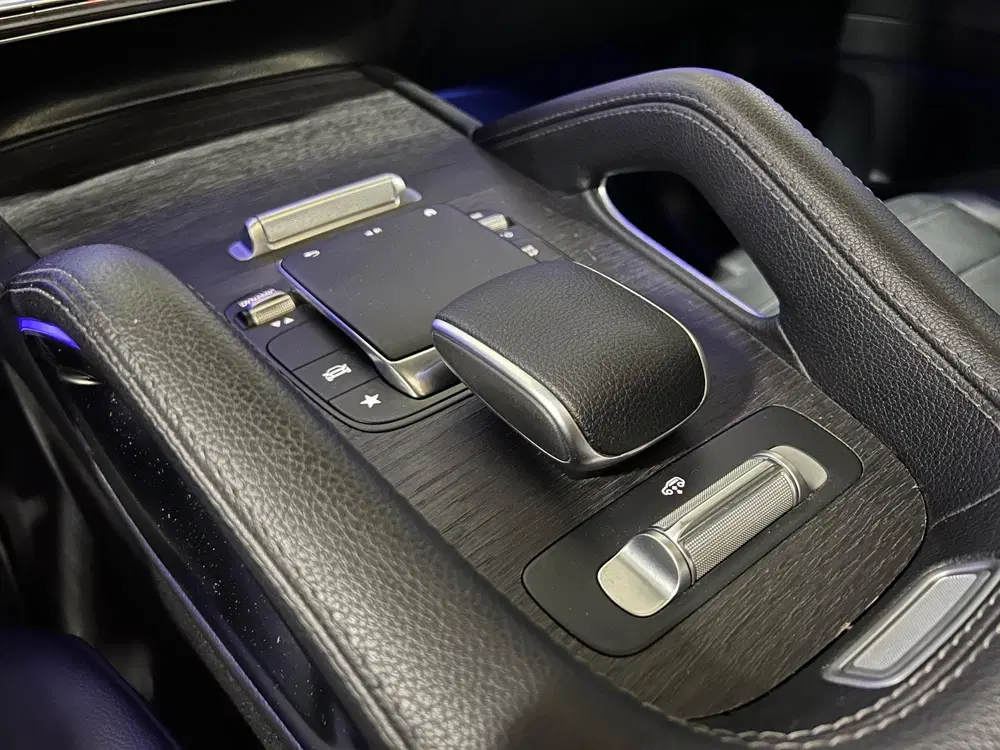 Mercedes-Benz GLE 350 d 4MATIC AMG Grijs Kenteken uit 2020, foto 16