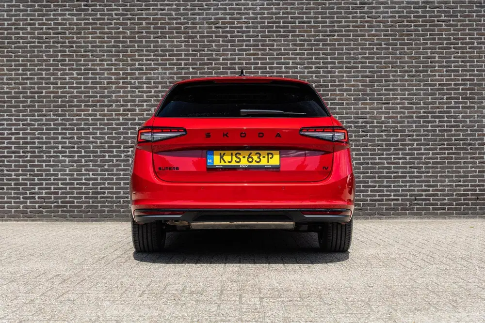 Skoda Superb 1.5 TSI 204pk PHEV Sportline Business uit 2025, foto 11