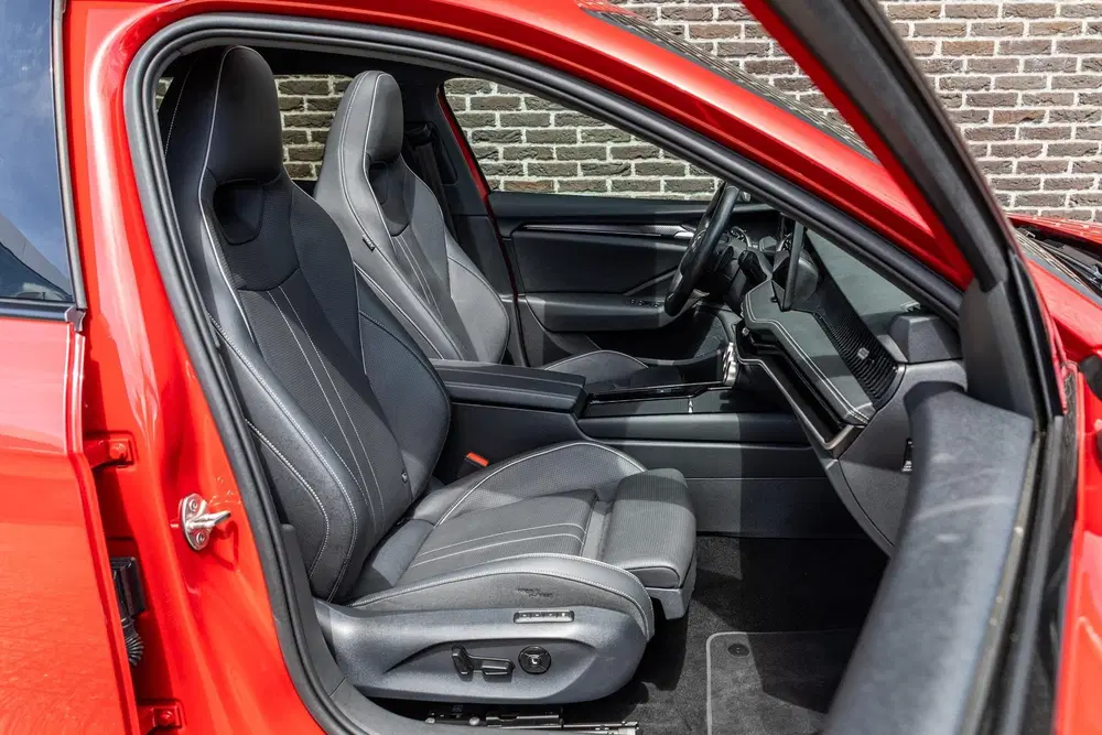 Skoda Superb 1.5 TSI 204pk PHEV Sportline Business uit 2025, foto 15
