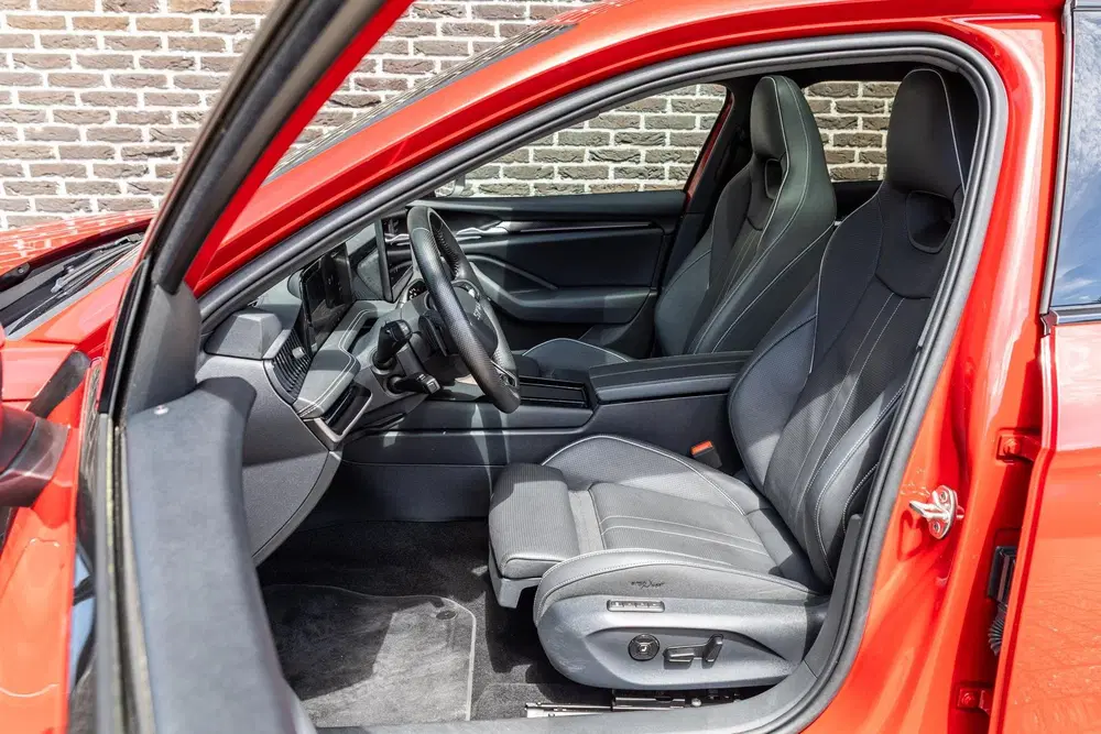 Skoda Superb 1.5 TSI 204pk PHEV Sportline Business uit 2025, foto 4