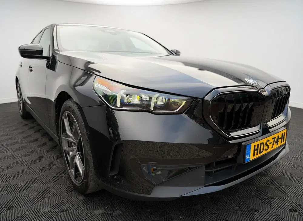 BMW i5 eDrive40 84 kWh uit 2024, foto 19