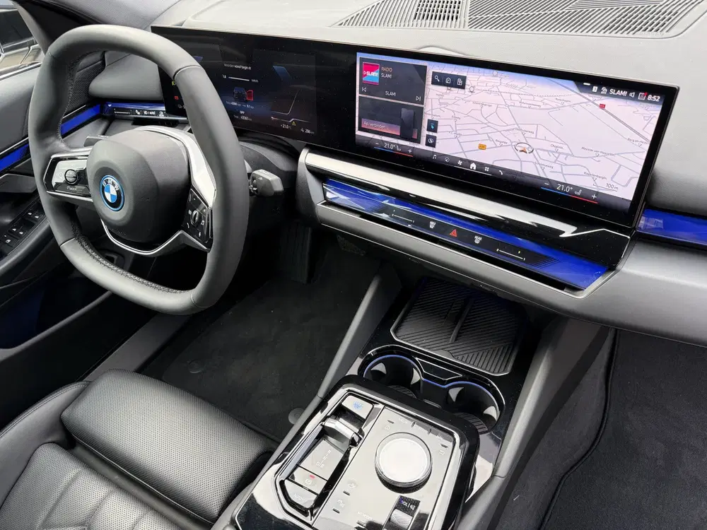 BMW i5 eDrive40 84 kWh uit 2024, foto 3