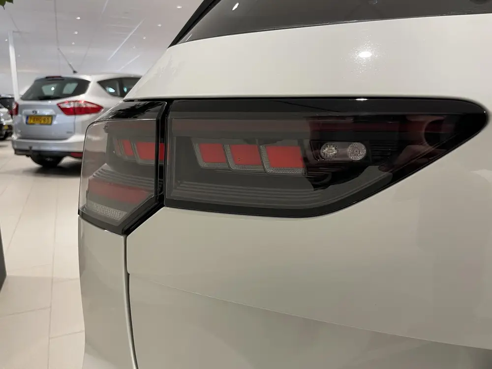 Volkswagen Golf Variant 1.5 eTSI R-Line Edition 116 PK | Aut uit 2025, foto 8