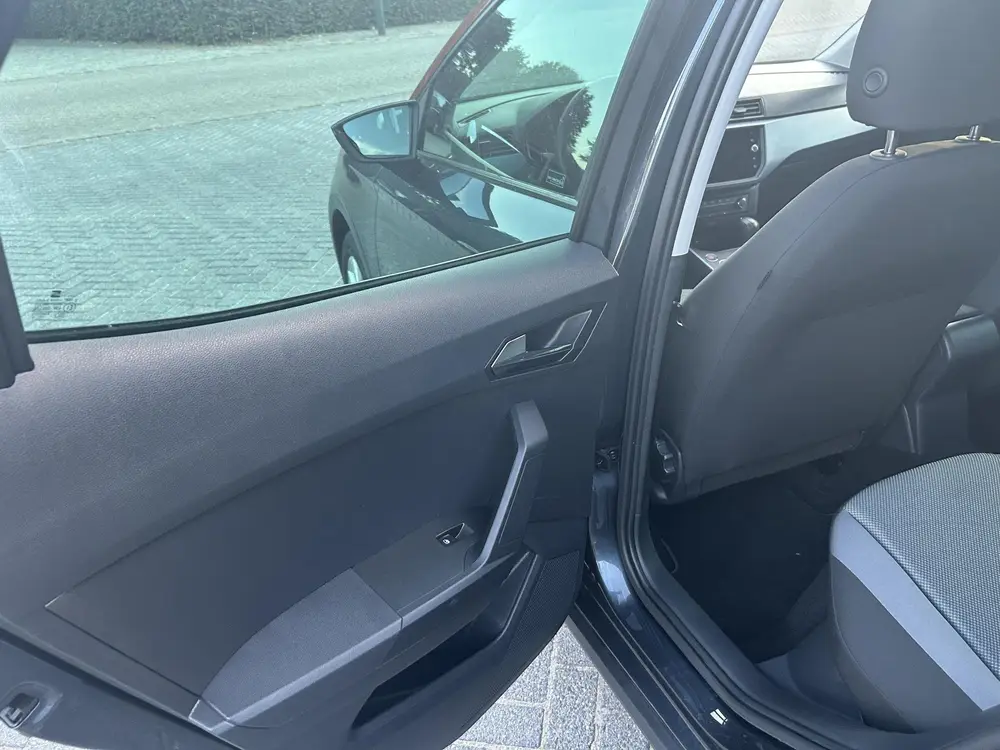 SEAT Arona 1.0 TSI Style Business Intense uit 2019, foto 10