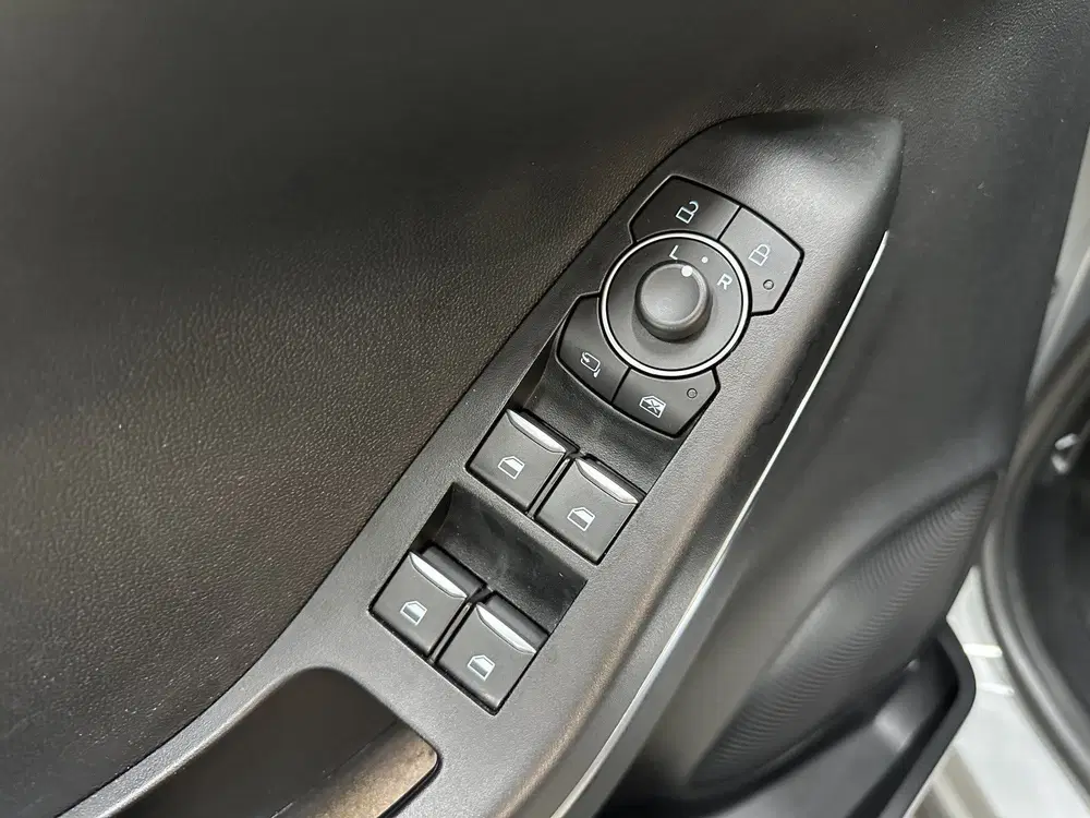 Ford Puma 1.0 EcoBoost Hybrid Titanium uit 2023, foto 8